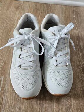 Skechers Uno Women's Size 8 Tennis Shoes